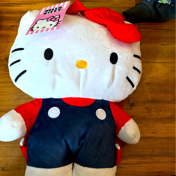 Hello Kitty Handbags - Hello Kitty character backpack nwt
